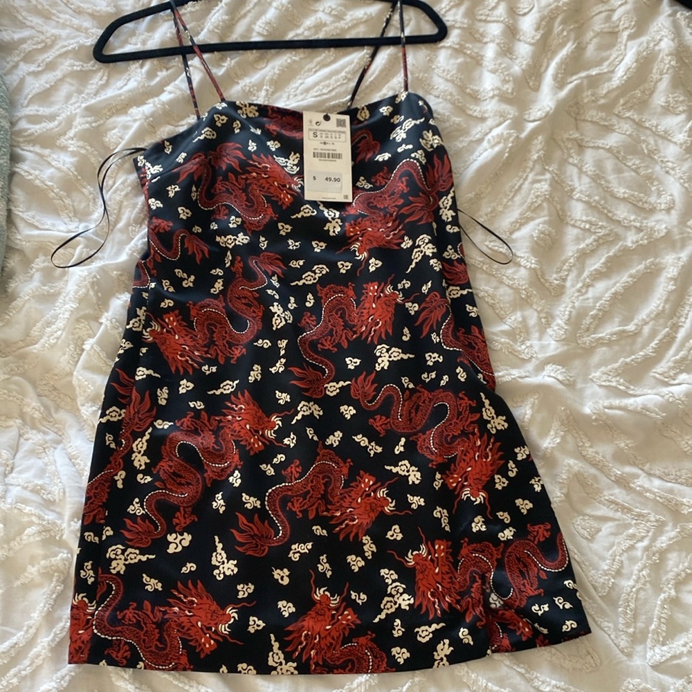 Zara oriental print mini dress with small slit